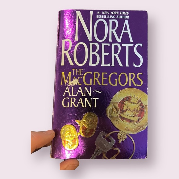 Nora Roberts 3 Paperbacks - The MacGregors Series & The MacGregor Brides - Picture 5 of 7